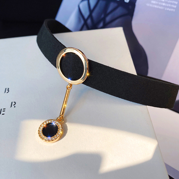 Koreai ihletésű kulcscsonti nyaklánc, rövid chokers stílusú, flanel lánccal, ötvözet medál, gyémánt felület