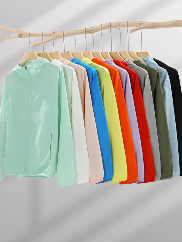 Външна ветровка за открито с UV защита UPF50+, дишаща, много лека, бързосъхнеща, с качулка