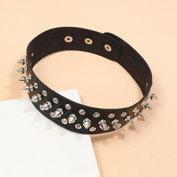 Punk kožna ogrlica-choker sa šiljicama, željezni privjesak, elektroplatinirano, 36 g