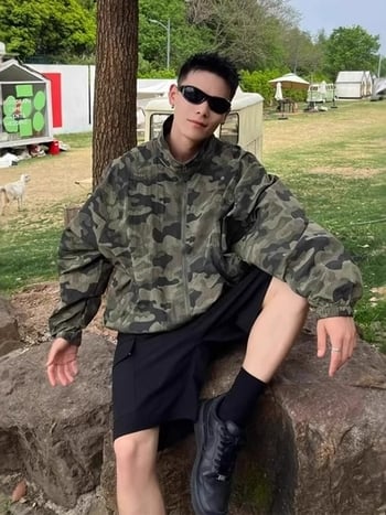 Ανδρικό καμουφλάζ μπουφάν με γρήγορο στέγνωμα και UV προστασία, ύφασμα από μίγμα λίνων, γιακάς με ύψος, τσέπες με φερμουάρ