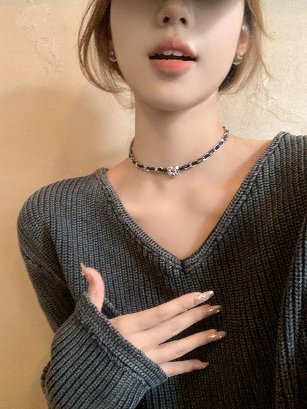 Lančić choker sa srcolikim dizajnom i ključnom lancem – materijal: zlitina, privjesak: zlitina, stil: lagan luksuz