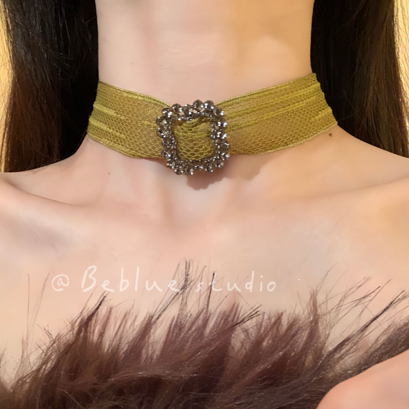 Colier chok er vintage geometric - Bitan Ningguang, electroplatat din material mixt, lanț regulat, model 1561