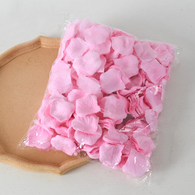 Пакет изкуствени рози листчета за годеж и сватба, нетъкан текстил, проста опаковка, марка Rusen Wedding