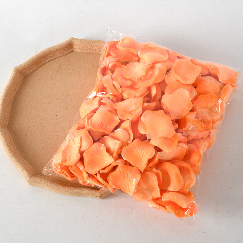 Пакет изкуствени рози листчета за годеж и сватба, нетъкан текстил, проста опаковка, марка Rusen Wedding