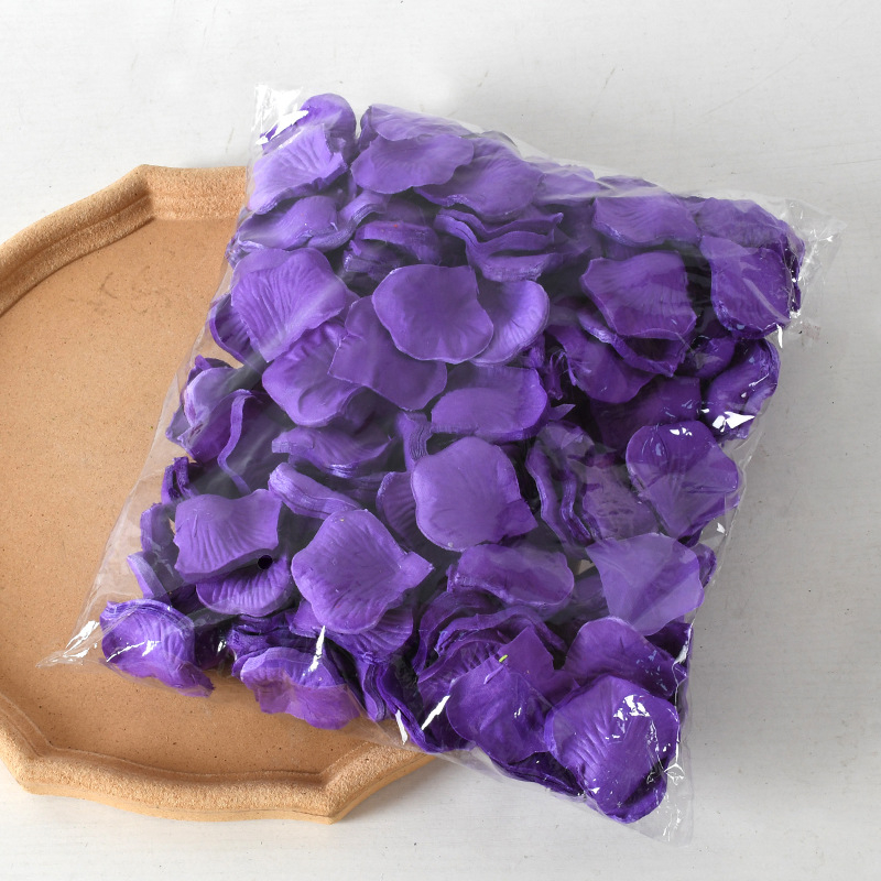 Пакет изкуствени рози листчета за годеж и сватба, нетъкан текстил, проста опаковка, марка Rusen Wedding