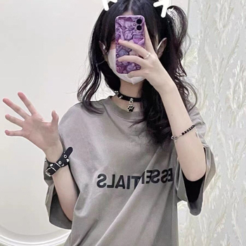 Ovratnik-choker s detaljima mačjih kandži, umjetna koža, privjesak od legure, ključna lanac