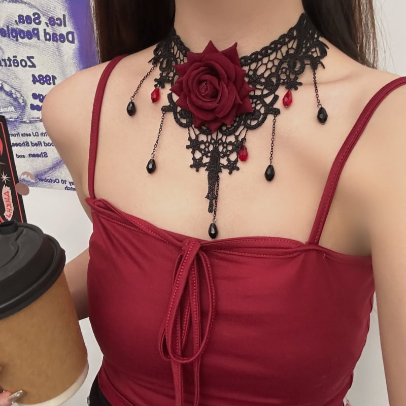 Gotički čipkasti chokers ogrlica s motivom ruže; Materijali: miješani materijali; Lanac: lanac ključne kosti; Privjesak materijal: miješani materijali; Značka: Steel magic; Stil: Tamno.