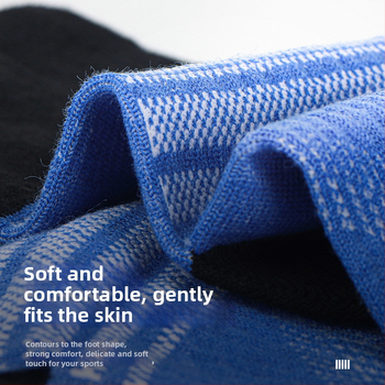 Ponožky s piatimi prstami na beh a turistiku, priedušné, rýchloschnúce, merino vlnený zmes: 39,3% merino, 42,6% akryl, 15,6% nylon, 2,5% elastan