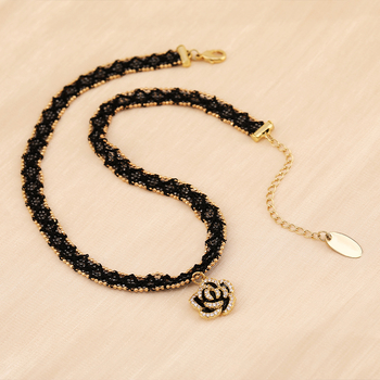 Choker ogrlica s privjeskom u obliku cvijeta, titan čelik, lanac klavikule, Chanel stil