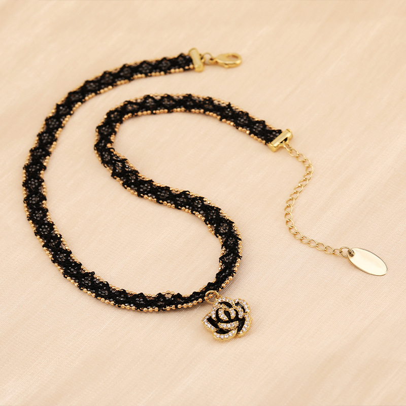 Choker ogrlica s privjeskom u obliku cvijeta, titan čelik, lanac klavikule, Chanel stil