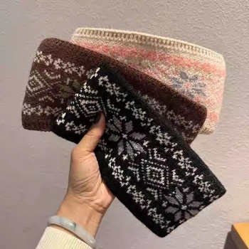 Σε μοντέρνο στυλ πλεκτή λωρίδα για το κεφάλι‑φουλάρι, αστέρι σχήματος και καρό μοτίβο, φθινόπωρο 2023, μοντέλο Qin Lan