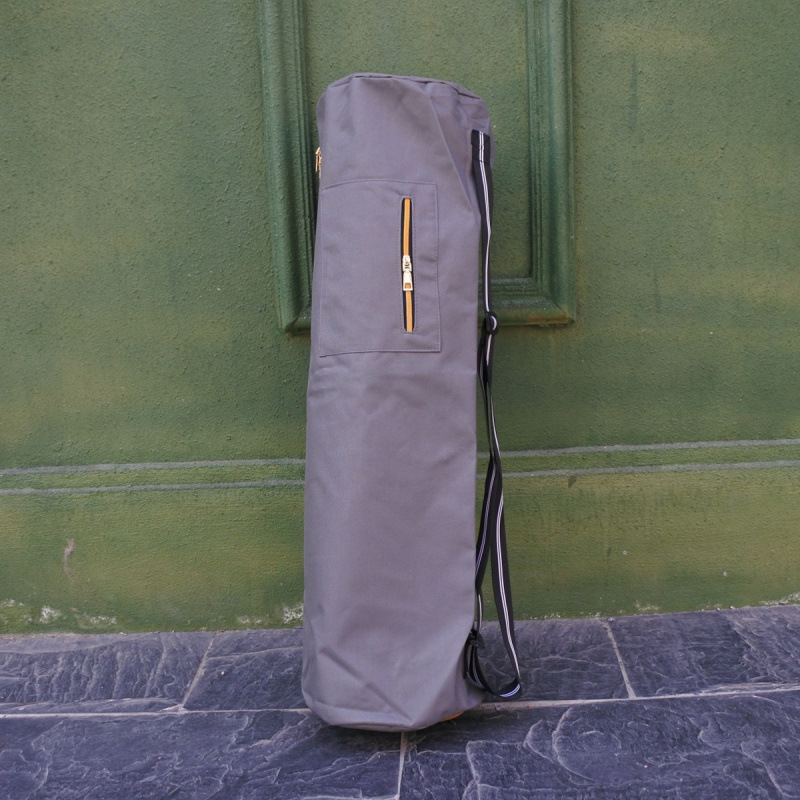 Vízálló búváruszonyos hátizsák, nagy kapacitású, alkalmas kültéri sportokra és tollaslabdára