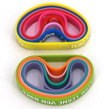 Silikonska narukvica – jednostavan stil, 12 varijanti teksta, unisex kružni oblik, bez logotipa, ljeto 2025