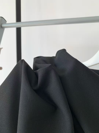 Muška fleece jakna, bez kapulje, dugi rukavi, materijal: mješavina kemijskih vlakana, podstava: poliester, sadržaj punila: 80%