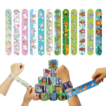 Dječji snap narukvice — karikatura stil, unisex geometrijski oblik; materijal: plast/smola; ispis logotipa moguć; prilagodba dostupna