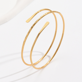 Metalna narukvica s otvorenim dizajnom, višeslojna, geometrijski stil, vintage inspiracija