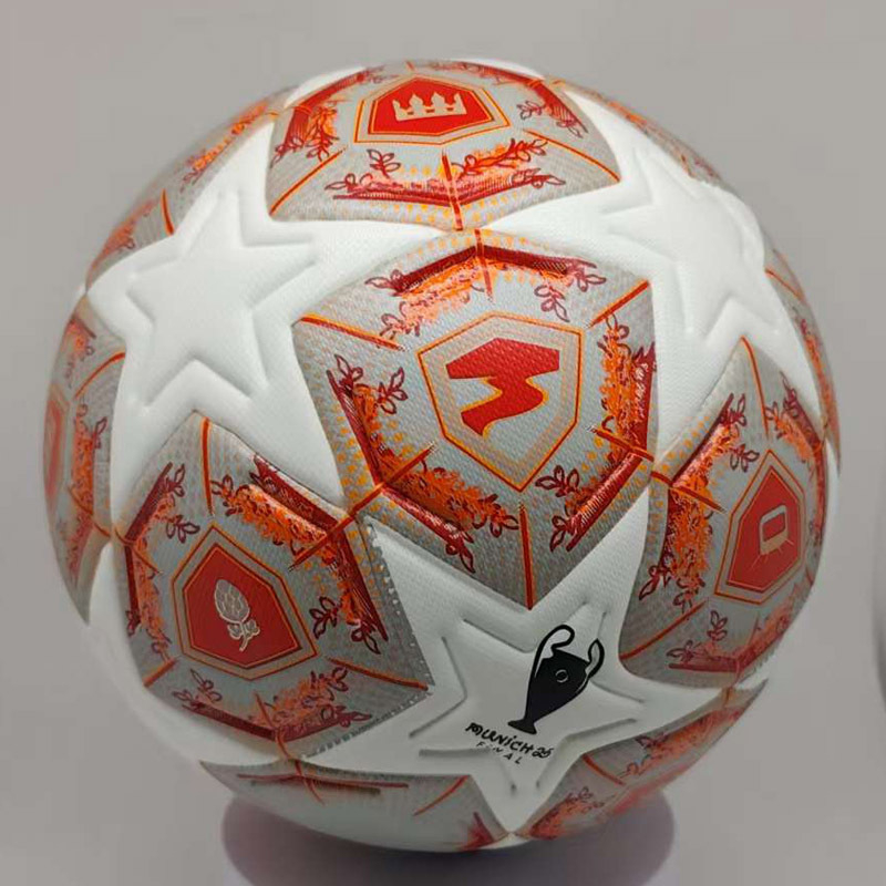 PU nogometna lopta bezšivna, visoke elastičnosti, ljepilo šivanje, otporna na habanje i udarce, tisk logotipa i prilagođavanje