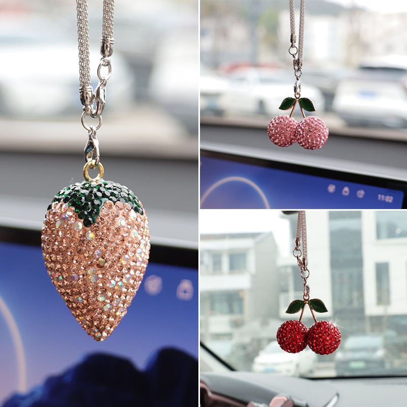 Ai Cheng автомобилна интериорна висулка със стразове — мотив Cherry Strawberry, материал: сплав със стразове, стил: прост, интериорна декорация