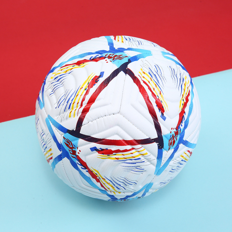 PVC nogomet za trening – šivano strojem, izdržljiv, model E124, logotip prisutan