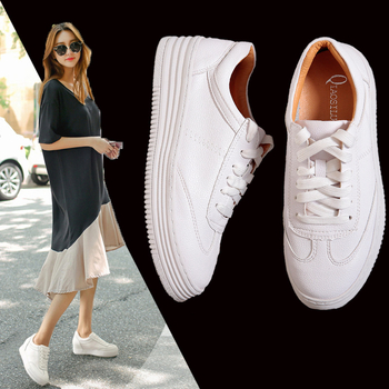 Női gördeszkás cipő vastag talppal, elöl fűzős, mikroszálas felsőrész, gumitalp, alacsony fazon