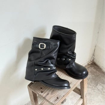 Βιντάζ μποτάκια με ριβέτ και πιλέσι, μέχρι τη γάμπα, τακούνι 3-5 εκ, άνω μέρος από Super Fiber