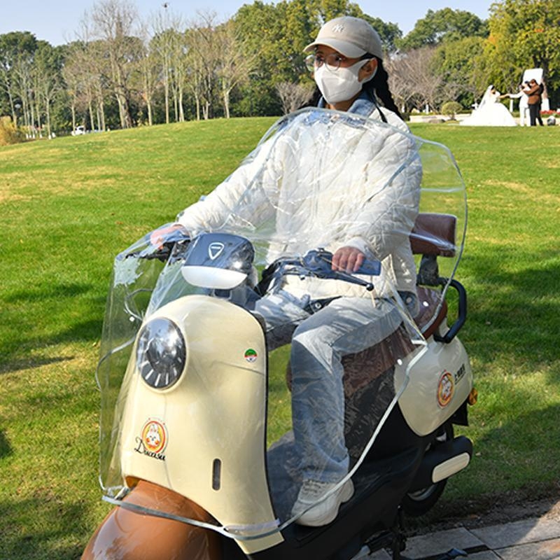 Autóruha: elektromos motorkerékpár szélvédője és esővédő huzat, szélálló és vízálló, minden évszakra, megerősített.