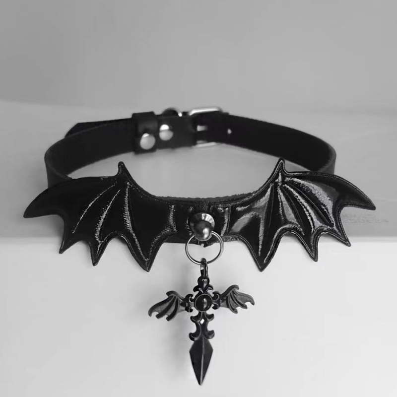 Halloween ogrlica s krilima malog đavla, križ, Y2K stil; materijal: cinkova legura; lanac u obliku vala; privjesak od legure; originalni dizajn