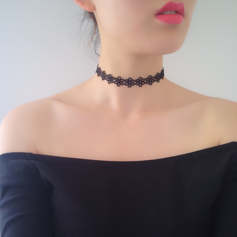 Colier din dantelă cu lanț răsucit, pandantiv din cupru, circumferința 41–50 cm, placare electroplatinată, stil simplu