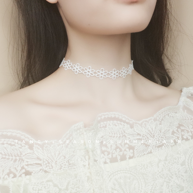 Colier din dantelă cu lanț răsucit, pandantiv din cupru, circumferința 41–50 cm, placare electroplatinată, stil simplu