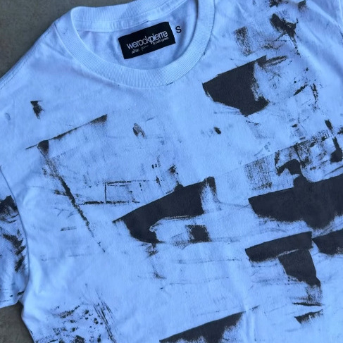 Μπλουζάκι με εκτύπωση γραμμάτων, κέντημα, χρωματικό μπλοκ, στρογγυλός λαιμός, πολυεστέρας