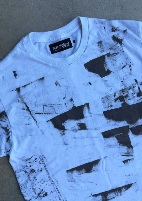 Μπλουζάκι με εκτύπωση γραμμάτων, κέντημα, χρωματικό μπλοκ, στρογγυλός λαιμός, πολυεστέρας