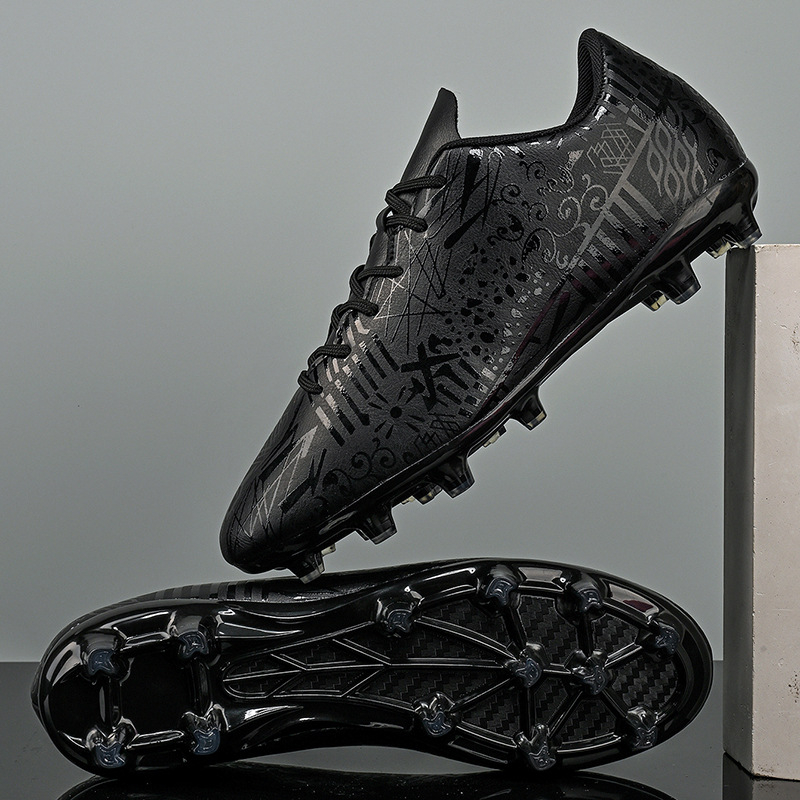 Ανδρικά και γυναικεία ποδοσφαιρικά παπούτσια με χαμηλό προφίλ από συνθετικό δέρμα, διχτυωμένη επένδυση, αντιολισθητική καουτσούκ σόλα, κατάλληλα για φυσικό και τεχνητό χορτάρι