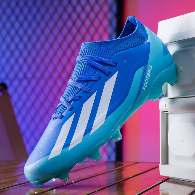 Παπούτσια ποδοσφαίρου - Αντιολισθητική σόλα; Άνω μέρος: High Peel + Fly Knit; Τεχνολογία: Twist system; Κατάλληλα για φυσικό χλοοτάπητα και τεχνητό χορτάρι