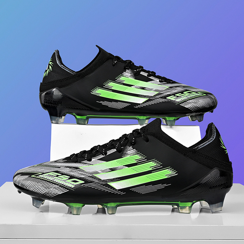 Nogometne tenisice s gornjim dijelom Fly weaving, potplat PU, unutarnji materijal od umjetne kože, niski kroj, tehnologija laganog savijanja