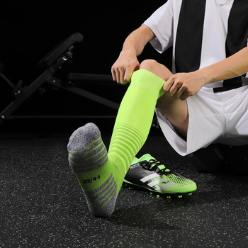 Futball zoknik térd fölött, légáteresztő, csúszásmentes