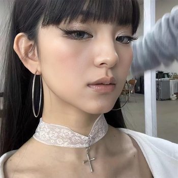 Geometrijski choker ogrlica s križnim privjeskom, materijal: legura, model XL1640
