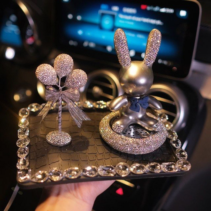 Chi weng Ornament pentru bord auto, suport metal pentru parfum, tip agățat, decorativ, parfum: alte arome, nucleu de înlocuire