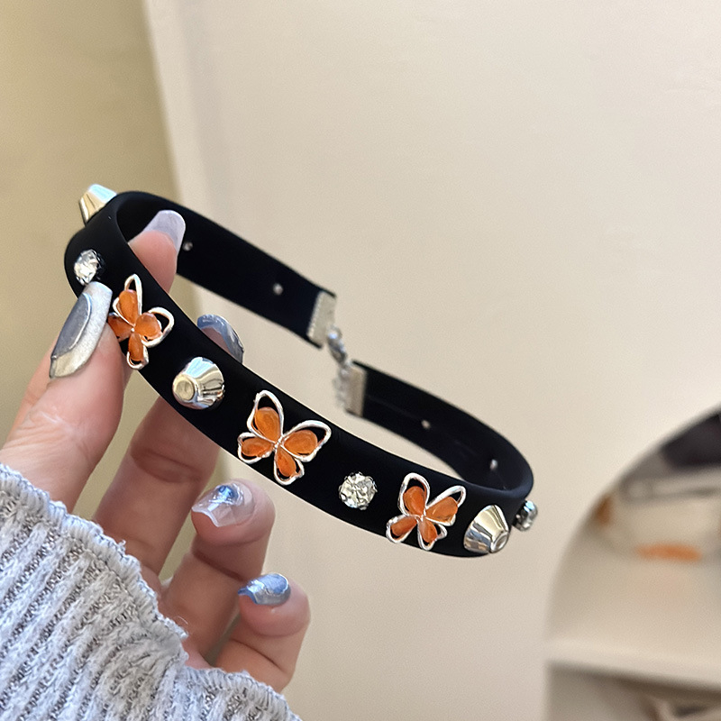 Ogrlica od legure s uvijenim lancem i privjeskom od legure; elektroplatirani završetak; korejski stil; opseg 31–40 cm