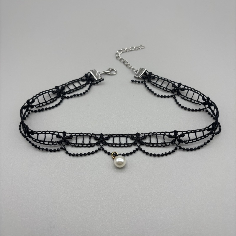 Colier franțuzesc cu perle din dantelă – lucrat manual, lanț clavicular, perle din imitație, motiv floare cu găuri, stil proaspăt și dulce