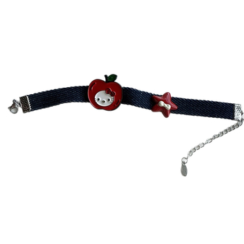 Set ogrlice i narukvice s motivom jabuka‑mačka, denim i kožni detalji, za žene