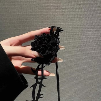 Choker ogrlica s cvjetnim motivom, brend YIWEI STUDIO, stil Net Red Wind, opseg 41–50 cm, klasičan lanac