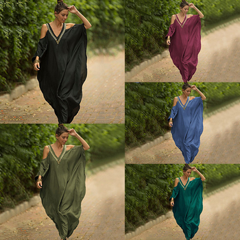 Плажна рокля-покривало с V-образно деколте и открити рамене, свободен макси силует, полиестерна тъкан с подплата