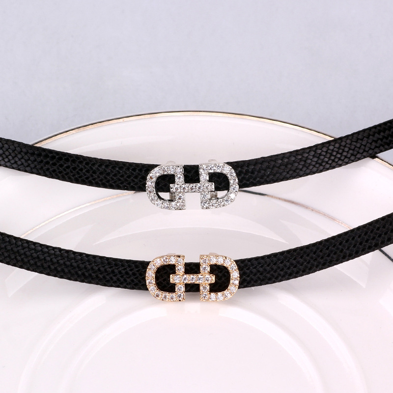 Betűs choker nyaklánc ötvözet lánccal és Polygonatum függővel, Chopin lánccal, hossz 41–50 cm, koreai stílus