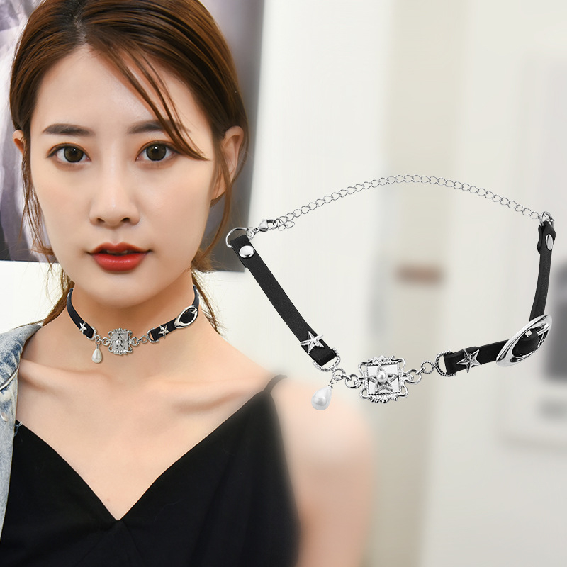 Чокър колие със звездна висулка и перли, смесен материал, Chopin верига, еднослойно