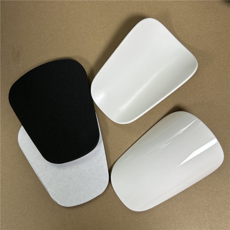 Futball sípcsontvédők közvetlen csatlakozási dizájnnal (anyag: műanyag; testreszabás: igen; alkalmazás: futball; licencelhető magánmárkák: igen)