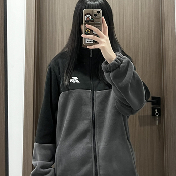 Unisex flis jakna s visokim ovratnikom, kardiganski stil s kontrastnim bojama, koralno velur tkanina i podstava, za zimu i jesen