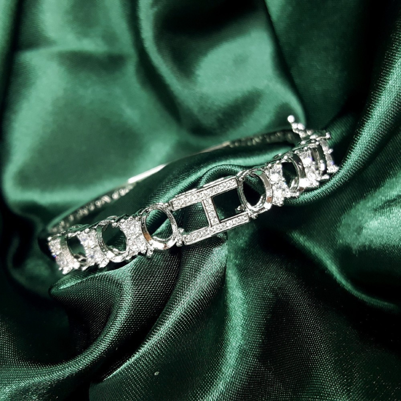 Narukvica • Metal • Prirodni, unisex dizajn • Ručna izrada • Prilagodljivo