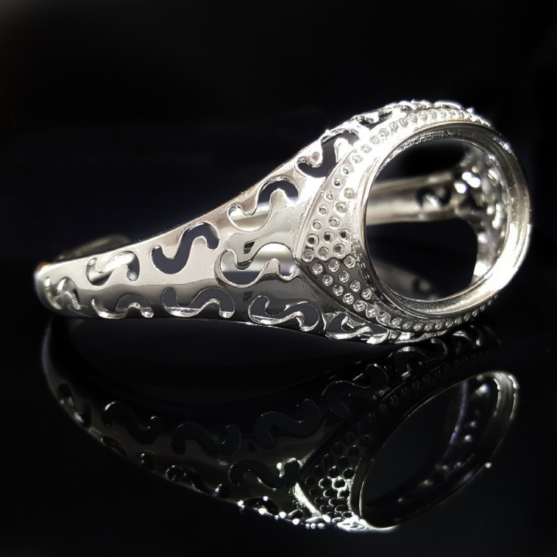 Narukvica • Metal • Prirodni, unisex dizajn • Ručna izrada • Prilagodljivo