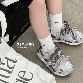 Gyerekeknek szóló sportcipő, könnyű, felsőrész mikrofibra + háló, Velcro zárás, gumi talp