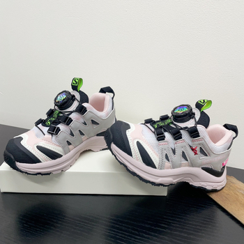 Gyerekeknek szóló fűzős sportcipő blokk mintával, ultrafiber felsőrész, gumírozott talp, forgó fűzőkkel, uniszex, 4–16 évesek, tavasz